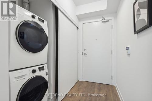 2215 - 195 Redpath Avenue, Toronto, ON - Indoor Photo Showing Laundry Room