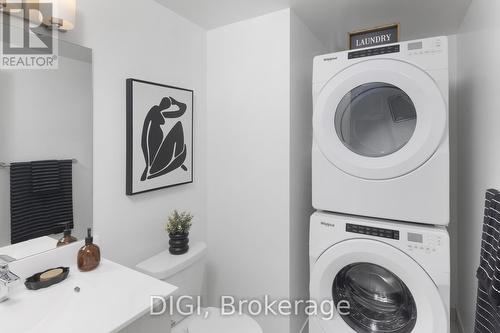 1905 - 325 Yorkland Boulevard, Toronto, ON - Indoor Photo Showing Laundry Room