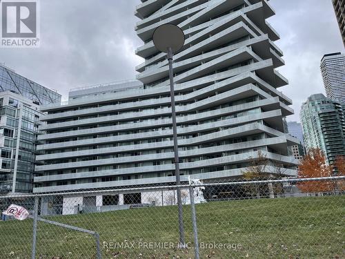 421 - 29 Queens Quay E, Toronto, ON - Outdoor With Facade