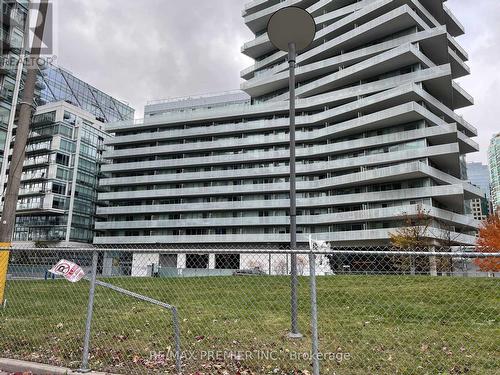 421 - 29 Queens Quay E, Toronto, ON - Outdoor With Facade