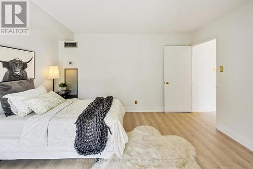 203 - 205 Wynford Drive, Toronto, ON - Indoor Photo Showing Bedroom