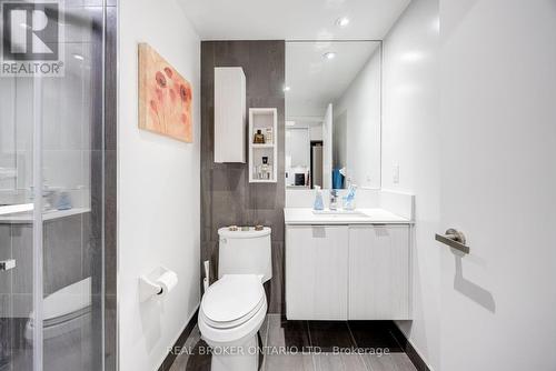 2108 - 99 Broadway Avenue, Toronto, ON - Indoor Photo Showing Bathroom