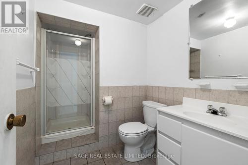 27 Yatesbury Road, Toronto, ON - Indoor Photo Showing Bathroom