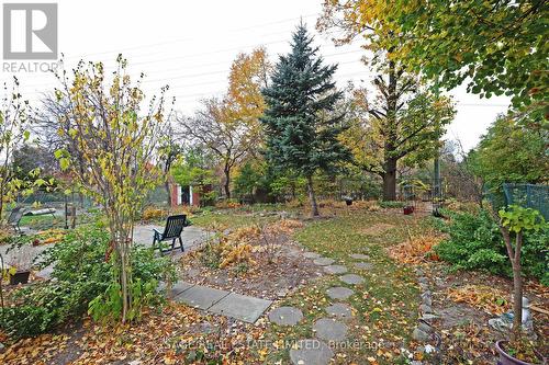 27 Yatesbury Road, Toronto, ON - Outdoor