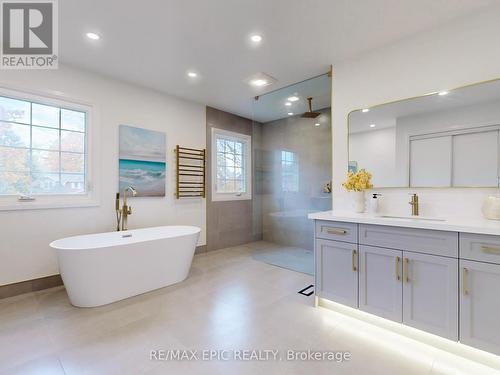 26 Bluffwood Drive, Toronto, ON - Indoor Photo Showing Bathroom