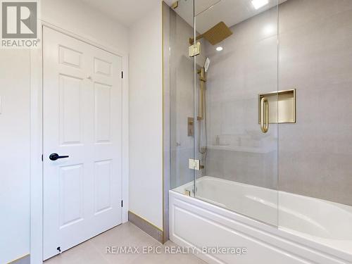 26 Bluffwood Drive, Toronto, ON - Indoor Photo Showing Bathroom