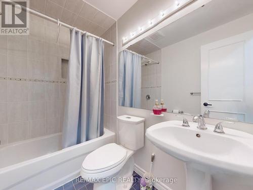 26 Bluffwood Drive, Toronto, ON - Indoor Photo Showing Bathroom