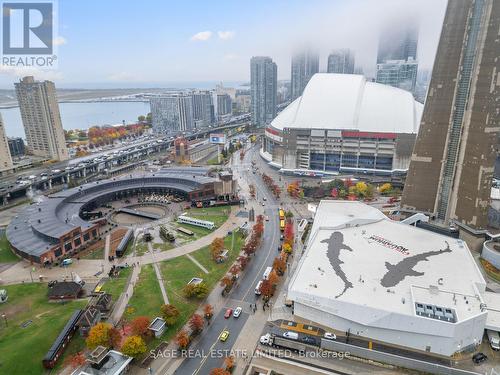 1705 - 30 Grand Trunk Crescent, Toronto, ON - Outdoor With View