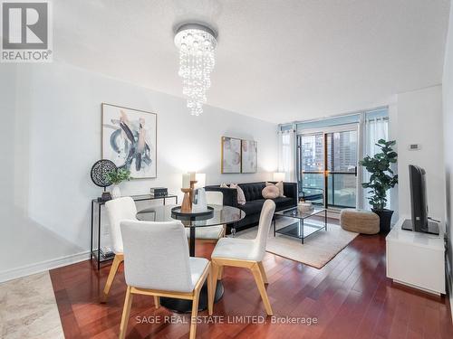 1705 - 30 Grand Trunk Crescent, Toronto, ON - Indoor Photo Showing Dining Room