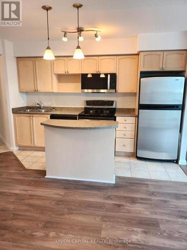 1113 - 18 Yonge Street, Toronto, ON - Indoor Photo Showing Kitchen