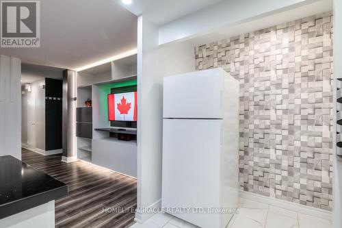 402 - 1950 Kennedy Road, Toronto, ON - Indoor