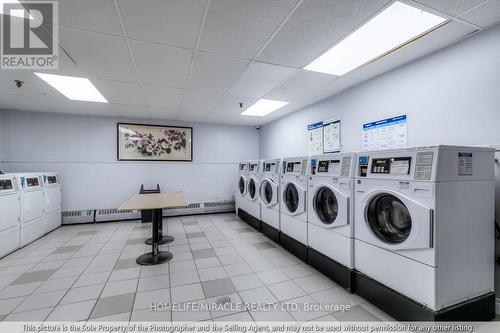 402 - 1950 Kennedy Road, Toronto, ON - Indoor Photo Showing Laundry Room