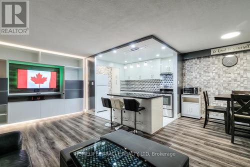 402 - 1950 Kennedy Road, Toronto, ON - Indoor