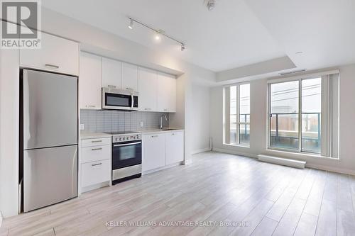 406 - 1630 Queen Street E, Toronto, ON - Indoor Photo Showing Kitchen