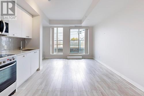 406 - 1630 Queen Street E, Toronto, ON - Indoor Photo Showing Kitchen