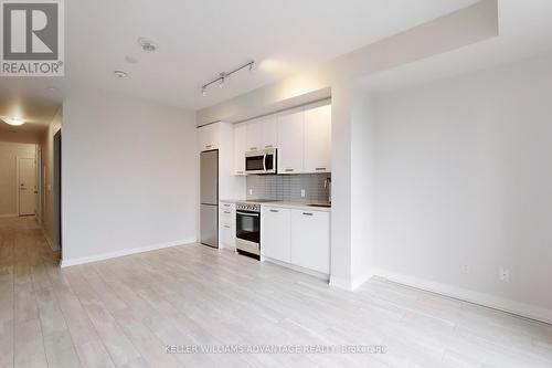 406 - 1630 Queen Street E, Toronto, ON - Indoor Photo Showing Kitchen