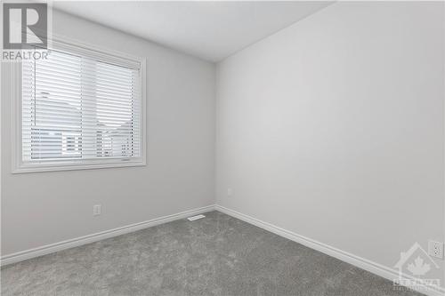 158 Aubrais Crescent, Ottawa, ON - Indoor Photo Showing Other Room