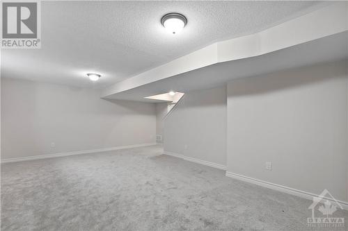 158 Aubrais Crescent, Ottawa, ON - Indoor Photo Showing Other Room