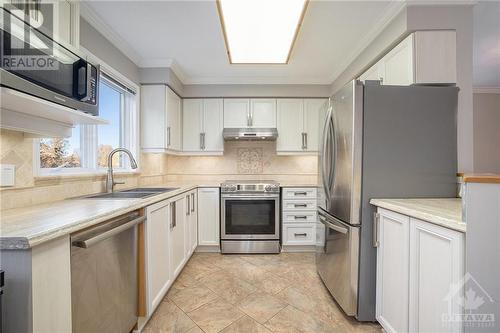 102 Briston Private, Ottawa, ON - Indoor Photo Showing Kitchen With Stainless Steel Kitchen With Double Sink With Upgraded Kitchen