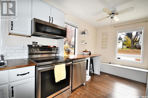 500 20Th Street E, Prince Albert, SK - Indoor Photo Showing Kitchen