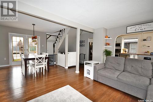 500 20Th Street E, Prince Albert, SK - Indoor Photo Showing Living Room