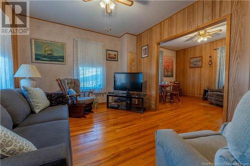 85 Letete Road, St George, NB - Indoor Photo Showing Living Room