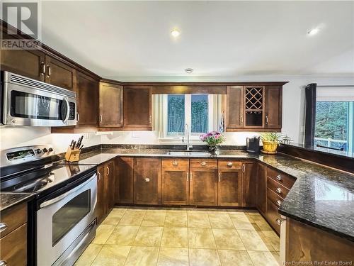 38 Florence Drive, Grand Bay-Westfield, NB - Indoor Photo Showing Kitchen With Double Sink