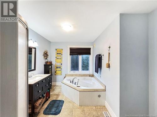 38 Florence Drive, Grand Bay-Westfield, NB - Indoor Photo Showing Bathroom