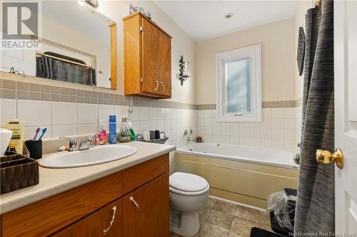 193 Reade Street, Moncton, NB - Indoor Photo Showing Bathroom