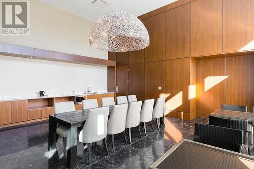 1706 6588 Nelson Avenue, Burnaby, BC - Indoor Photo Showing Dining Room