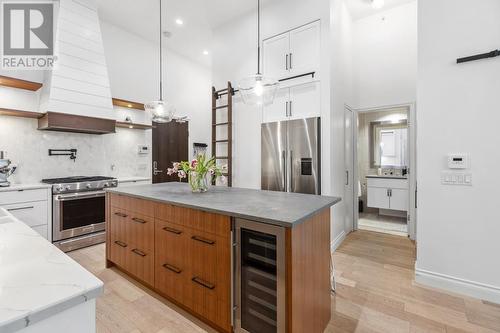 103 199 Victory Ship Way, North Vancouver, BC - Indoor Photo Showing Kitchen With Upgraded Kitchen