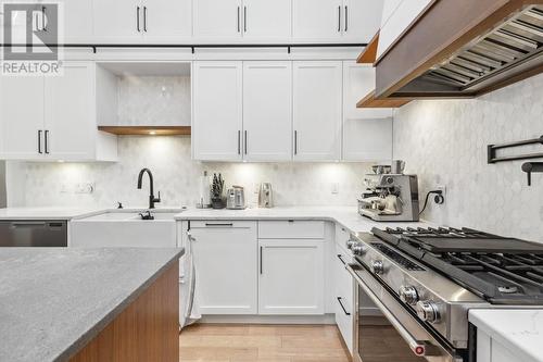 103 199 Victory Ship Way, North Vancouver, BC - Indoor Photo Showing Kitchen With Upgraded Kitchen