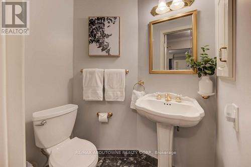 1670 Saltdene Terrace, Mississauga, ON - Indoor Photo Showing Bathroom