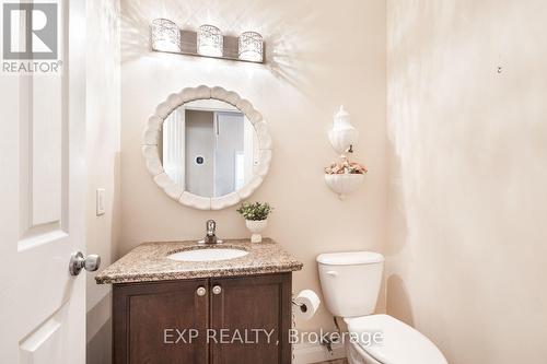 42 Butternut Grove Lane, Hamilton, ON - Indoor Photo Showing Bathroom