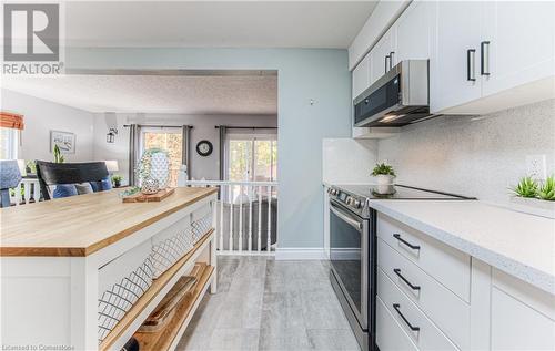 360 University Downs Crescent, Waterloo, ON - Indoor Photo Showing Kitchen