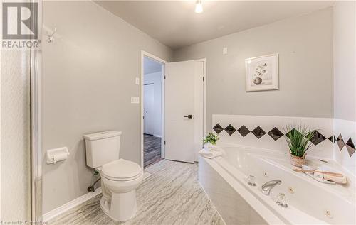 360 University Downs Crescent, Waterloo, ON - Indoor Photo Showing Bathroom