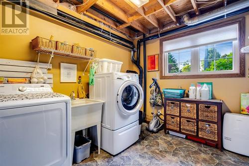 1164 Heritage Road, Kingsville, ON - Indoor Photo Showing Laundry Room