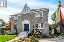 204 BAYSWATER AVENUE  Ottawa, ON K1Y 2G6