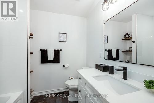 1384 Lyncroft Crescent, Oshawa (Taunton), ON - Indoor Photo Showing Bathroom