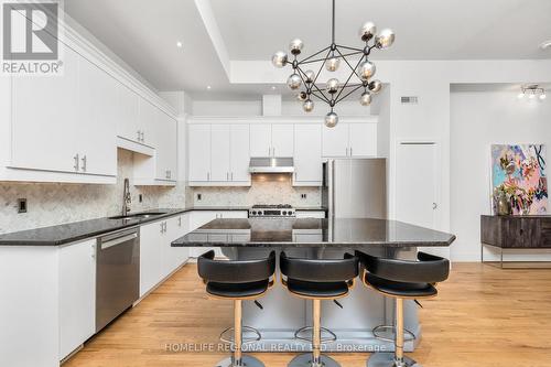 6 - 62 Claremont Street, Toronto, ON - Indoor Photo Showing Kitchen With Upgraded Kitchen