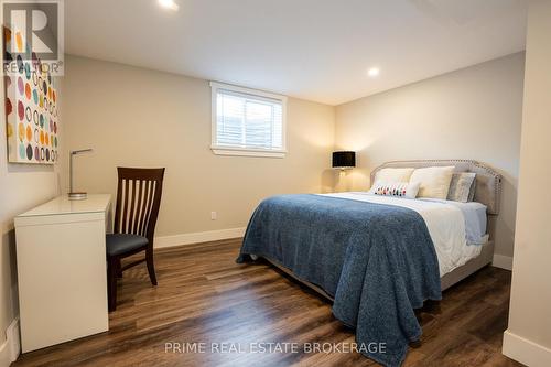 1 Sunrise Lane, Lambton Shores (Grand Bend), ON - Indoor Photo Showing Bedroom