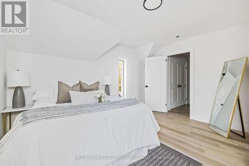 160 Scott Street, North Huron (Wingham), ON - Indoor Photo Showing Bedroom