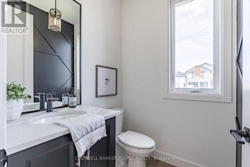 2684 Heardcreek Trail, London, ON - Indoor Photo Showing Bathroom