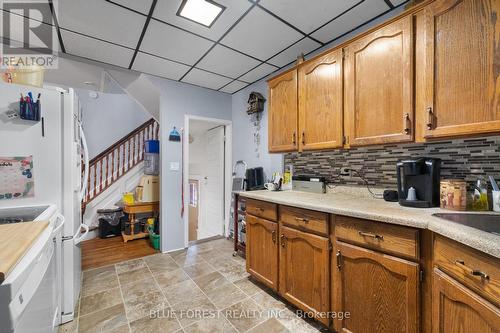 37 John Street, St. Thomas, ON - Indoor Photo Showing Kitchen