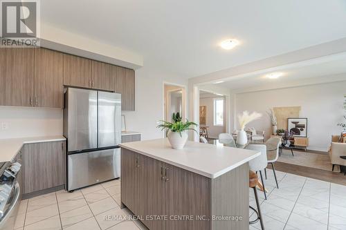 115 Crossmore Crescent, Cambridge, ON - Indoor Photo Showing Kitchen