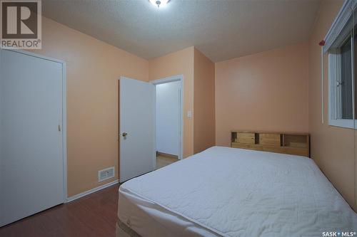 416 J Avenue S, Saskatoon, SK - Indoor Photo Showing Bedroom