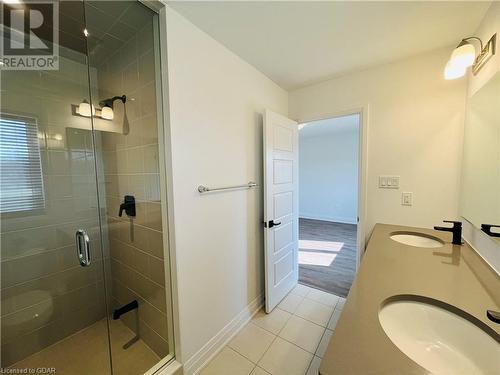 216 Histand Trail, Kitchener, ON - Indoor Photo Showing Bathroom