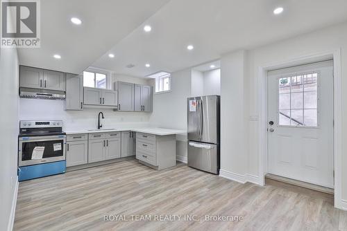 Lower - 32 Carness Crescent, Georgina, ON - Indoor Photo Showing Kitchen