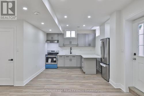 Lower - 32 Carness Crescent, Georgina, ON - Indoor Photo Showing Kitchen