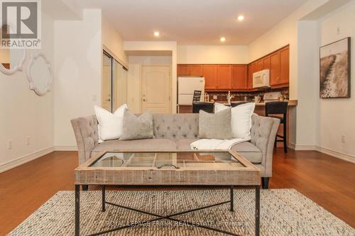 110 - 869 Clonsilla Avenue, Peterborough (Monaghan), ON - Indoor Photo Showing Living Room